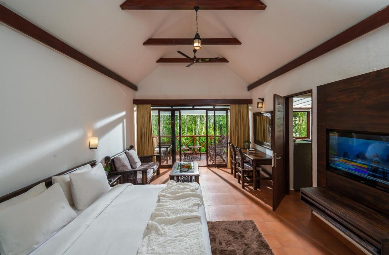 Mystic Trees, Kumily Apartment Thekkady Bagian luar foto