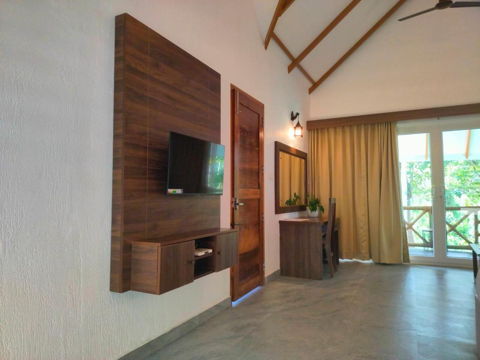 Mystic Trees, Kumily Apartment Thekkady Bagian luar foto